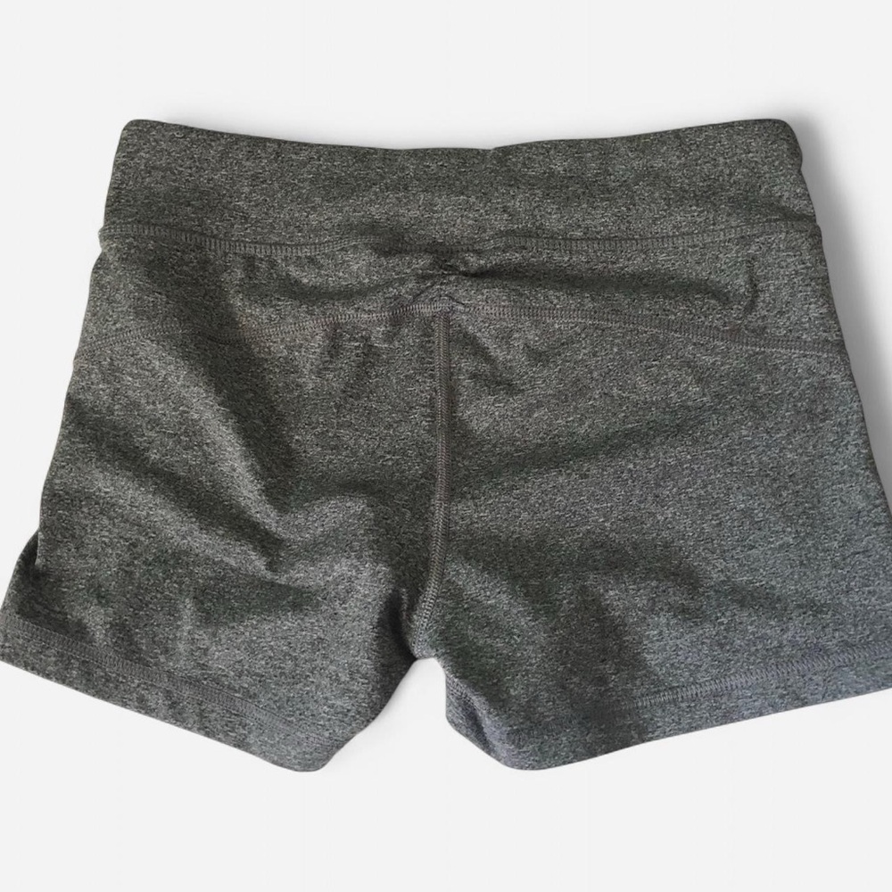 Gray Heather stonewashed mid rise spandex Active Wear shorts Women’s size medium
